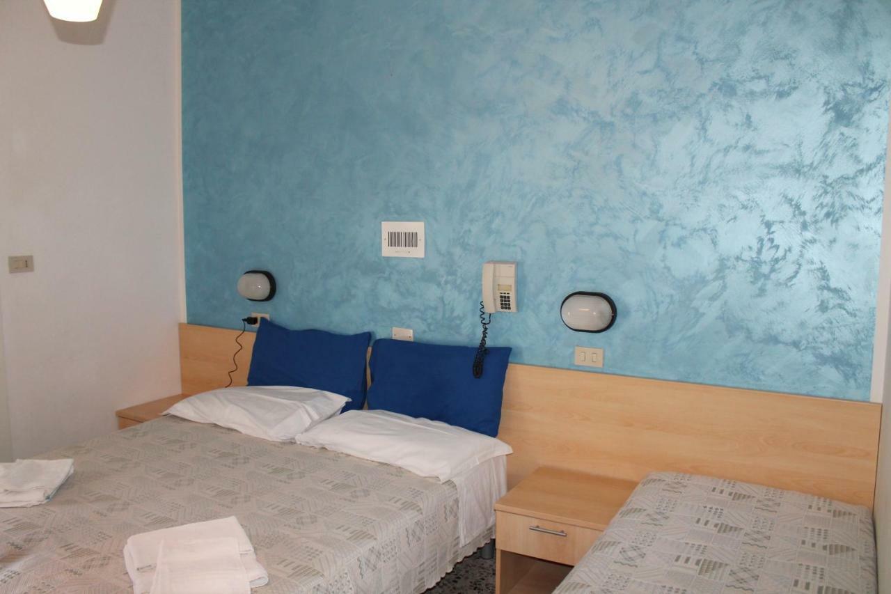 Hotel Loretta 里米尼 外观 照片